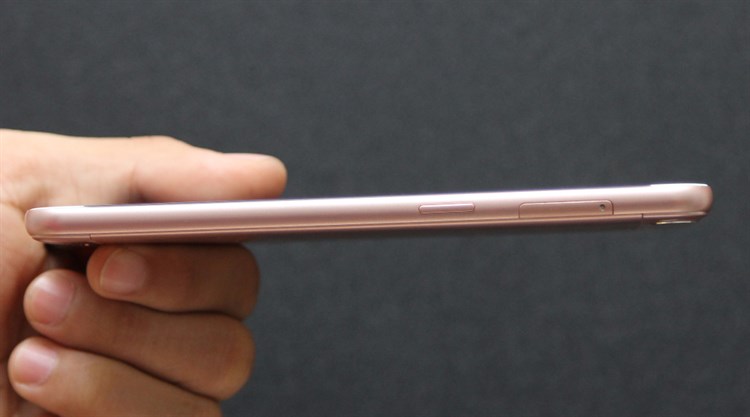 Điện thoại Mobell Nova i6