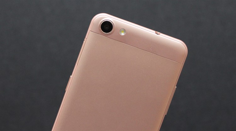 Điện thoại Mobell Nova i6