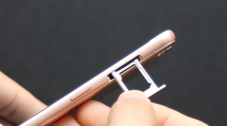 Điện thoại Mobell Nova i6