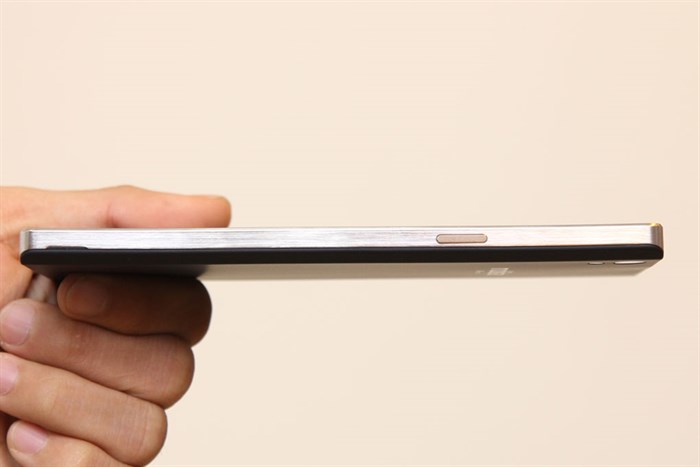 Điện thoại Mobiistar LAI Zumbo