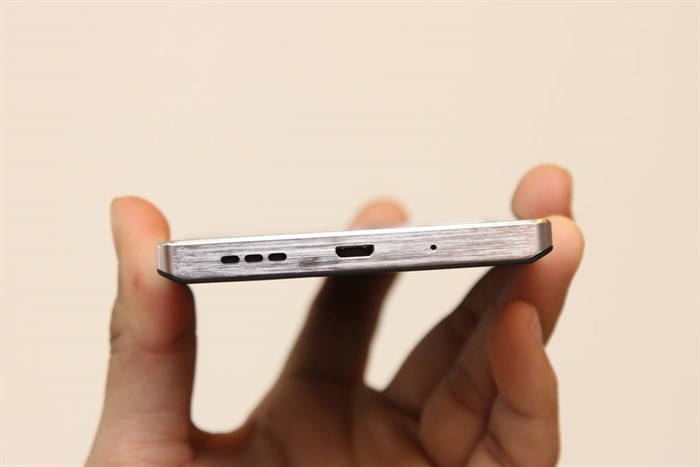 Điện thoại Mobiistar LAI Zumbo