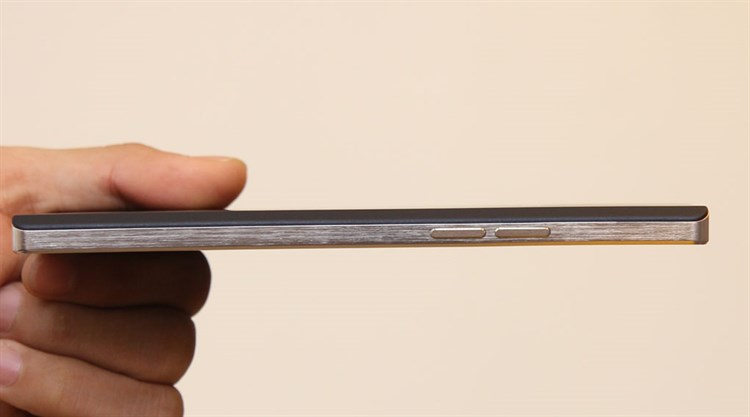 Điện thoại Mobiistar LAI Zumbo