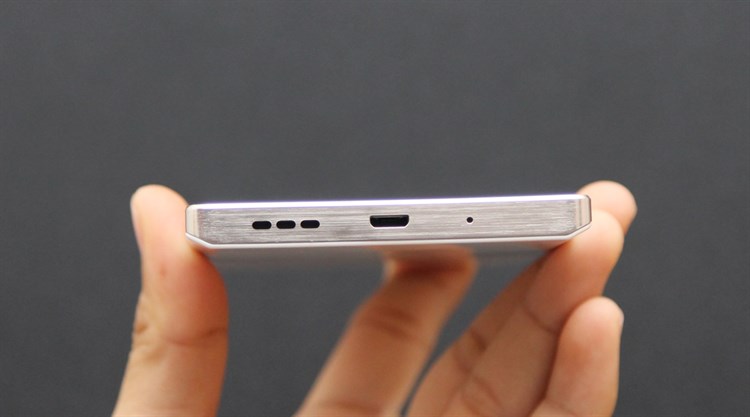 Điện thoại Mobiistar LAI Zumbo