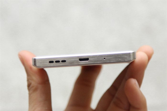 Điện thoại Mobiistar LAI Zumbo