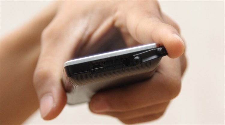 Điện thoại Mobell Tank 2 Màu Đen