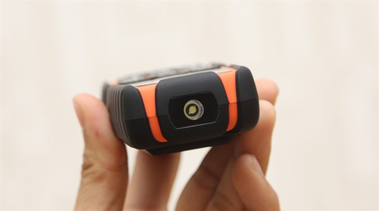 Điện thoại Mobell Rock