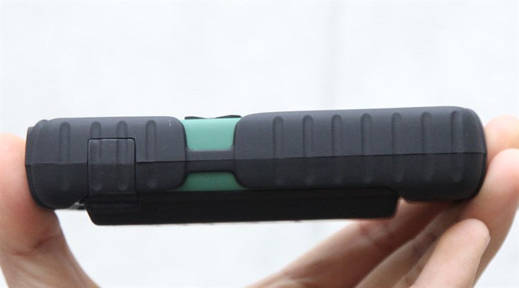 Điện thoại Mobell Rock