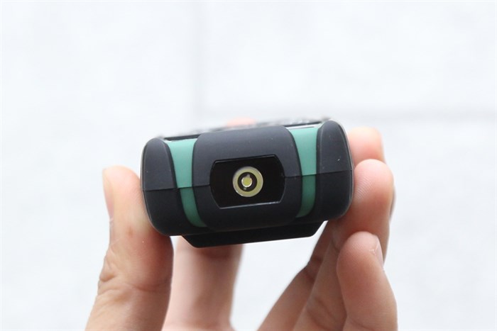 Điện thoại Mobell Rock