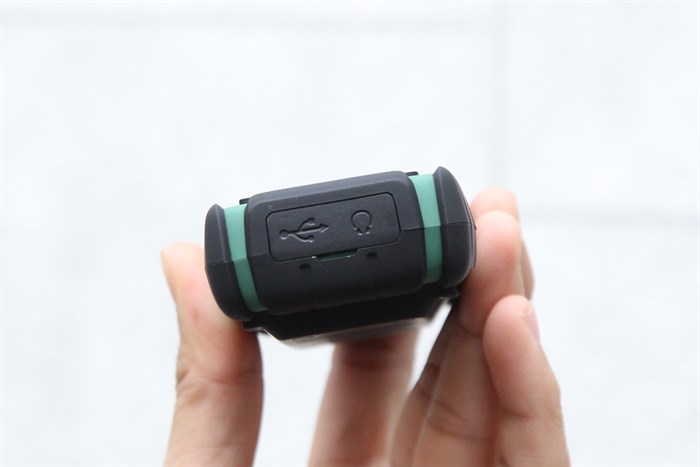 Điện thoại Mobell Rock