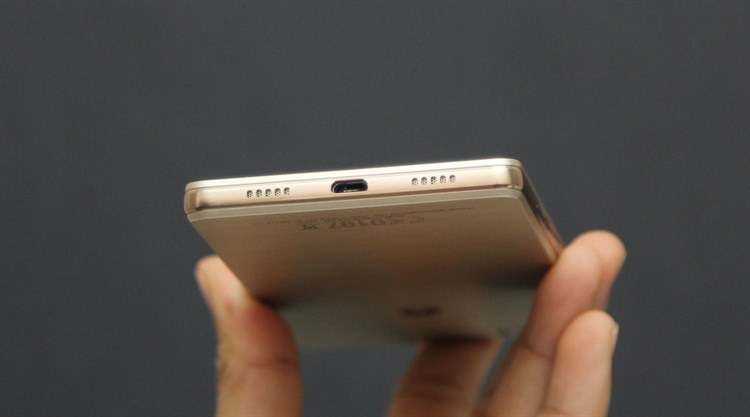 Điện thoại Huawei P8 Lite