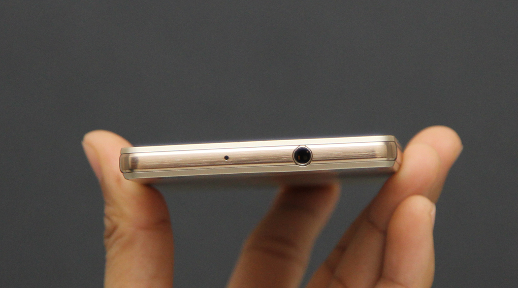 Điện thoại Huawei P8 Lite