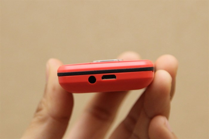 Điện thoại Mobell M289