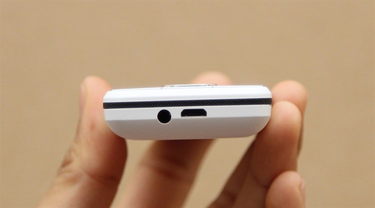 Điện thoại Mobell M289