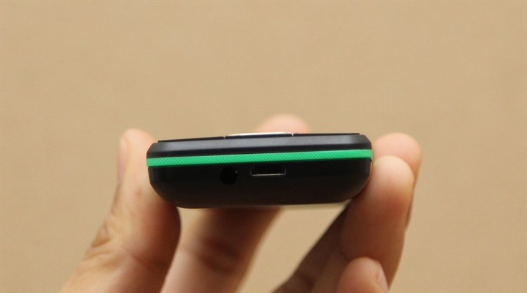 Điện thoại Mobell M289