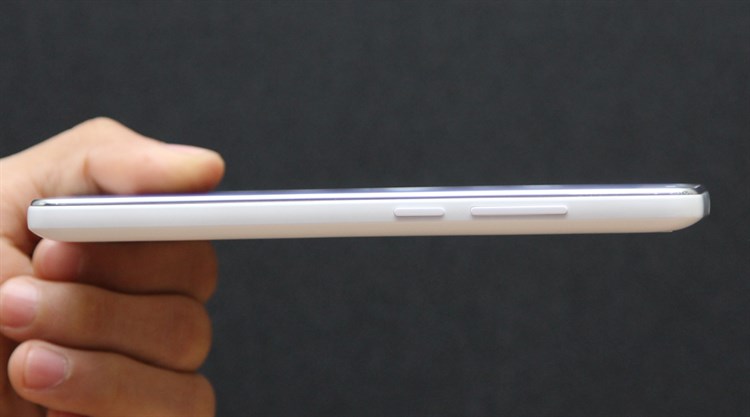 Điện thoại ZTE Blade D2