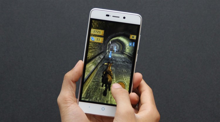 Điện thoại ZTE Blade D2