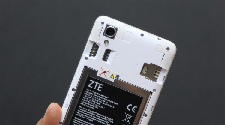 Điện thoại ZTE Blade D2