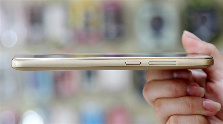 Điện thoại ZTE Blade D2