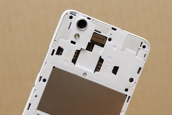 Điện thoại ZTE Blade D Lux