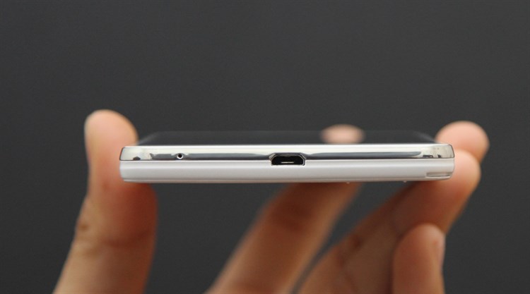 Điện thoại ZTE Blade D Lux