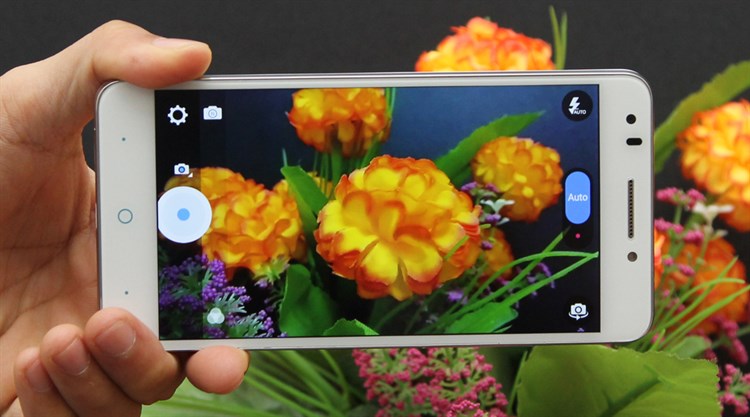 Điện thoại ZTE Blade D Lux