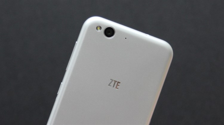 Điện thoại ZTE Blade S6