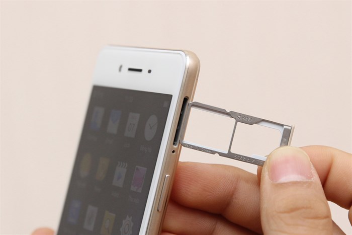 Điện thoại OPPO F1