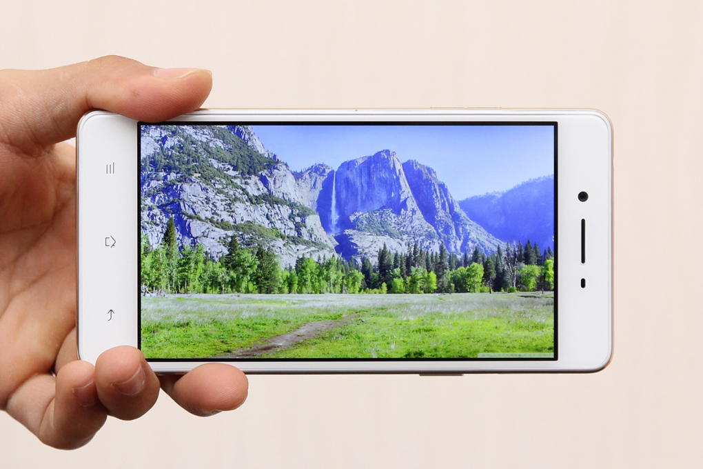 OPPO F1 - 18