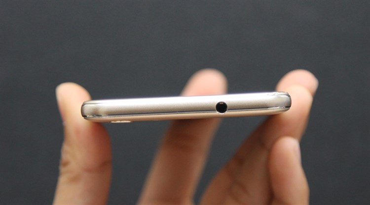 Điện thoại Mobiistar LAI Yuki