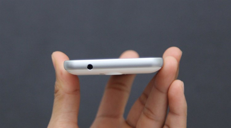 Điện thoại Mobiistar Kool Lite