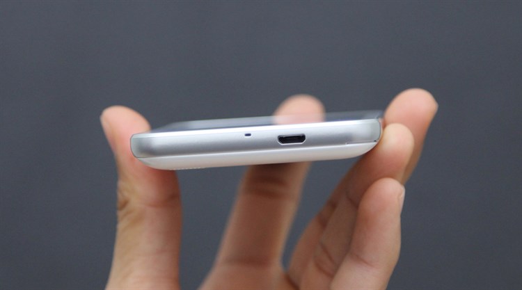 Điện thoại Mobiistar Kool Lite