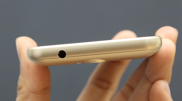 Điện thoại Mobiistar Kool Lite