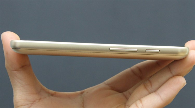 Điện thoại Mobiistar Kool Lite