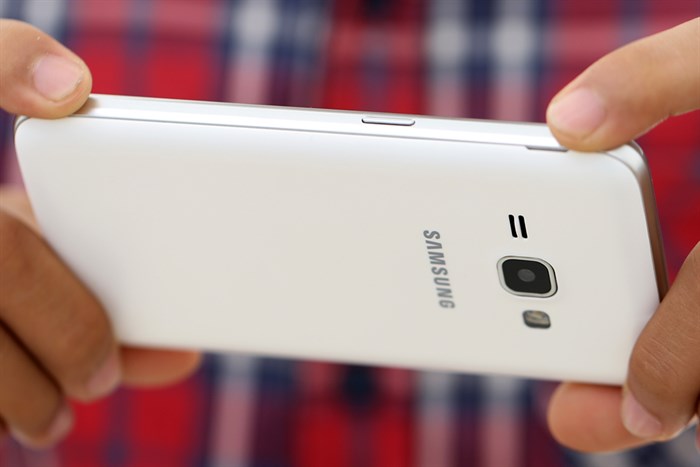 Điện thoại Samsung Galaxy J1 (2016)