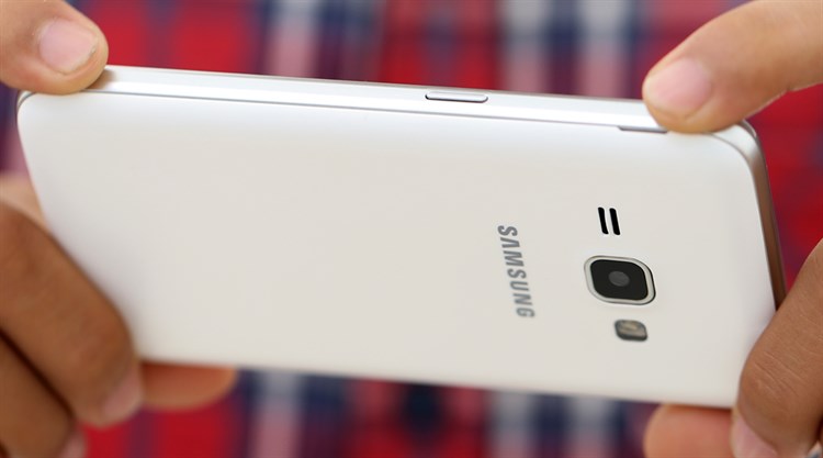 Điện thoại Samsung Galaxy J1 (2016)