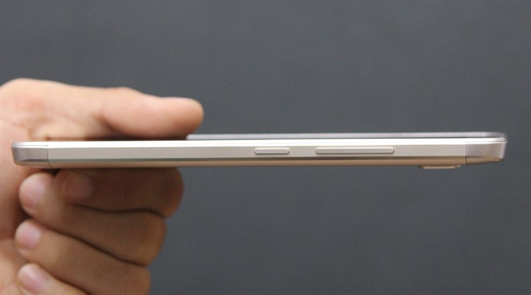 Điện thoại Mobiistar Prime X Grand