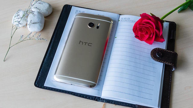 Cổng sạc/kết nối chuẩn Type C là điểm sáng tiếp theo của HTC 10