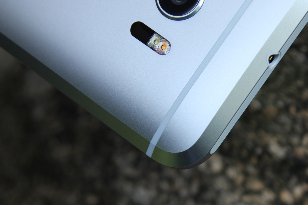HTC 10 - 11
