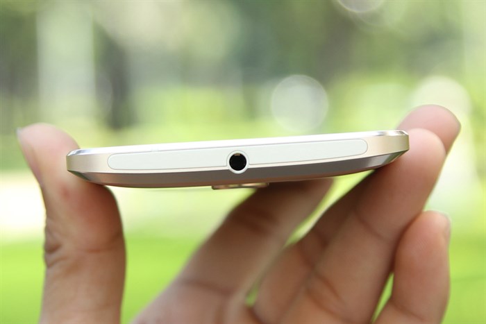 Điện thoại HTC 10 Màu Vàng đồng