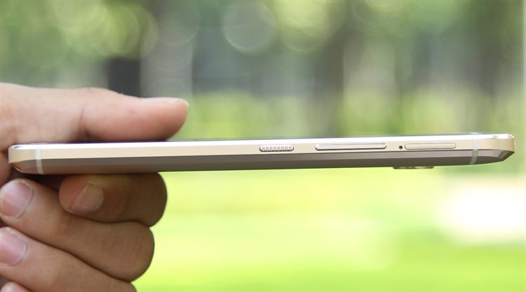 Điện thoại HTC 10 Màu Vàng đồng