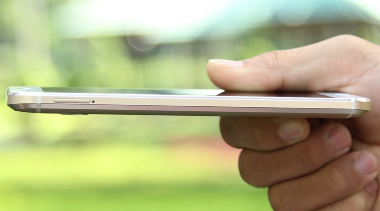 Điện thoại HTC 10 Màu Vàng đồng