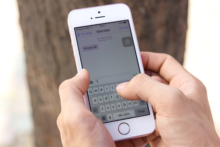 Điện thoại iPhone SE 16GB Màu Vàng Hồng