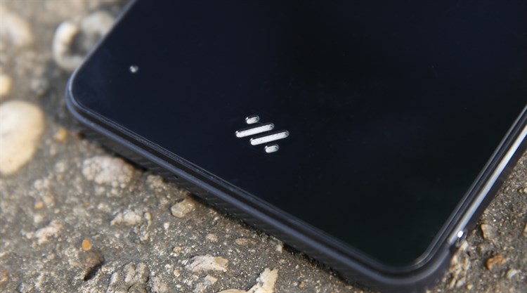 Điện thoại Pantech V950