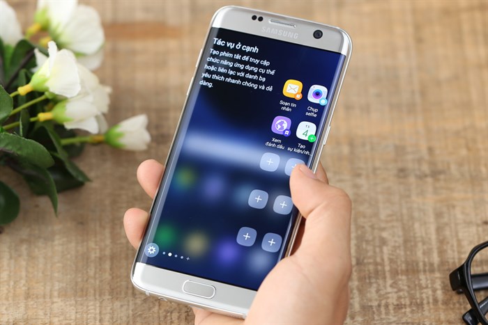 Điện thoại Samsung Galaxy S7 Edge