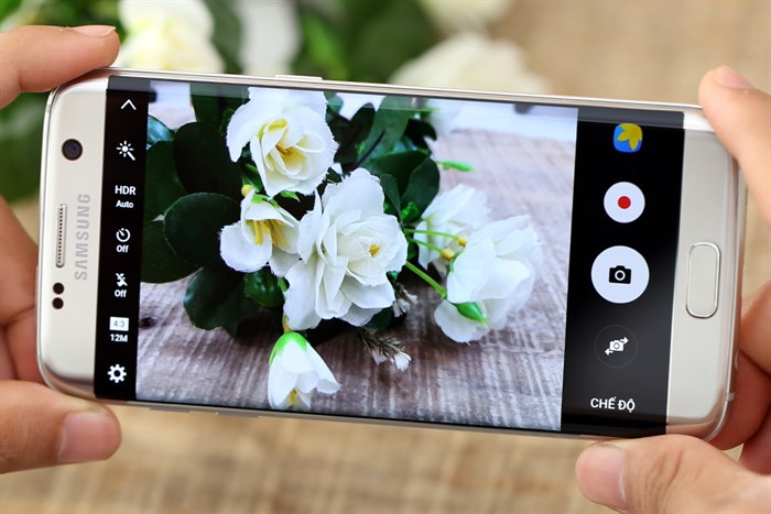 Điện thoại Samsung Galaxy S7 Edge