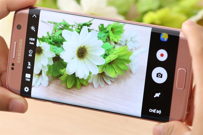 Điện thoại Samsung Galaxy S7 Edge