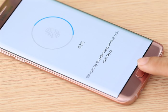 Điện thoại Samsung Galaxy S7 Edge