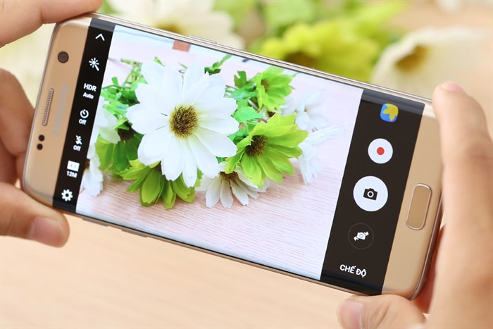Điện thoại Samsung Galaxy S7 Edge