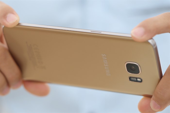 Điện thoại Samsung Galaxy S7 Edge