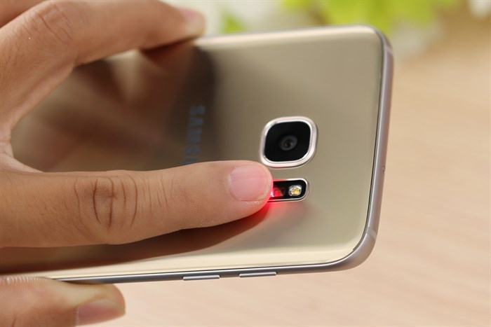 Điện thoại Samsung Galaxy S7 Edge